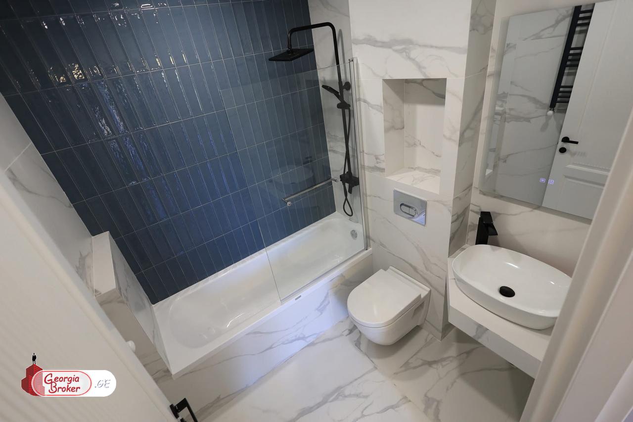 nearly repaired 5-room apartment for sale